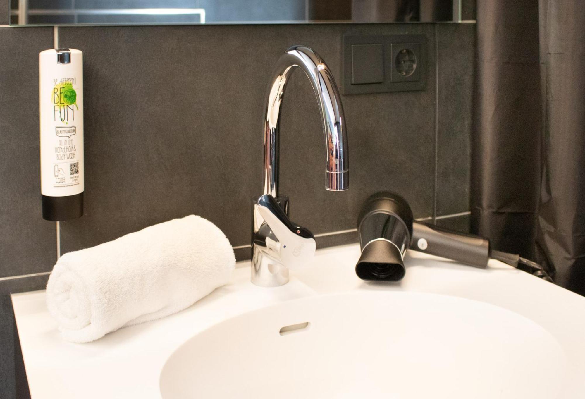 Mwh Hotel By Wmm Hotels Wiesentheid Extérieur photo