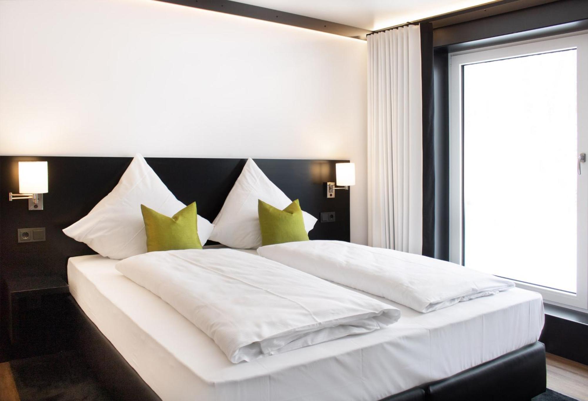 Mwh Hotel By Wmm Hotels Wiesentheid Extérieur photo